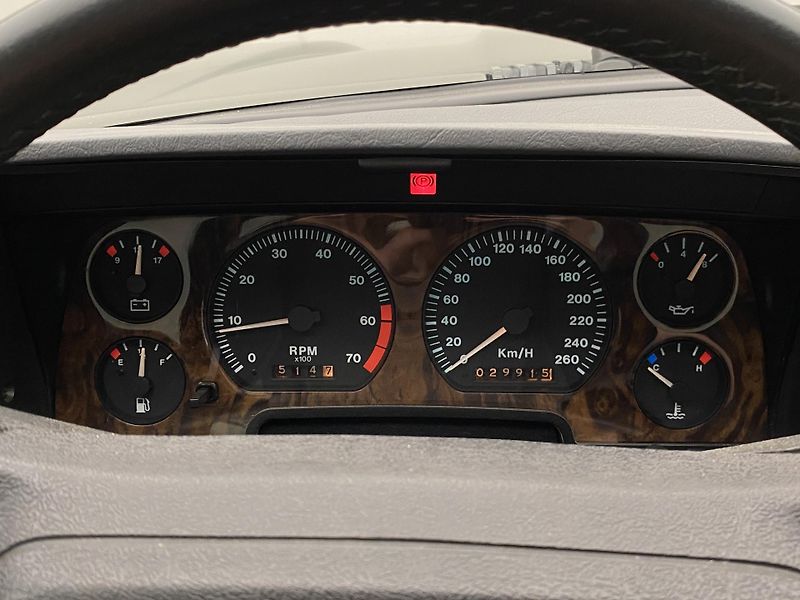Jaguar XJS CONVERTIBLE 4.0 R6 AUT 1.maj - fotka 22 z 42