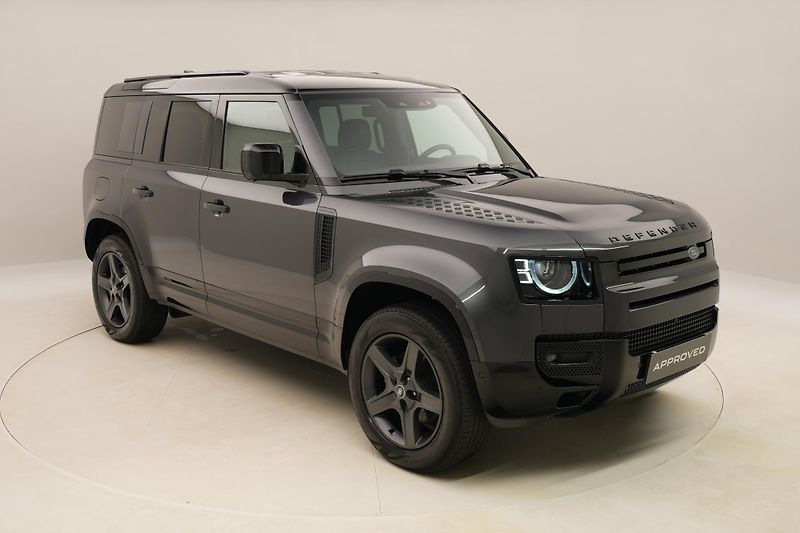 Land Rover Defender 110 D250 X-DYNAMIC SE AWD CZ - fotka 16 z 48