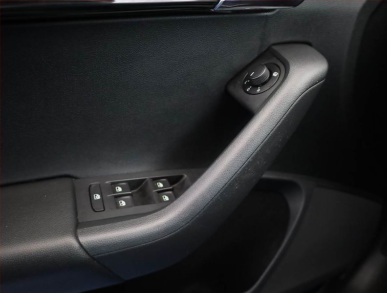 Škoda Octavia (2019) Style 1.6 TDI, Serv.kniha - fotka 11 z 15