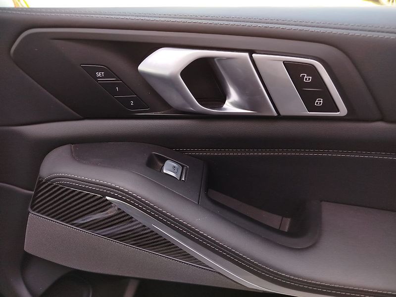 BMW X7 xDrive40d - fotka 28 z 38