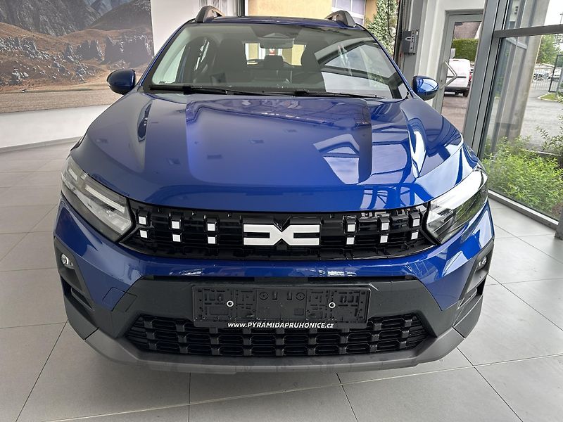 Dacia Sandero (2026) STEPWAY HYBRID 155 - ŘÍJEN - fotka 2 z 13