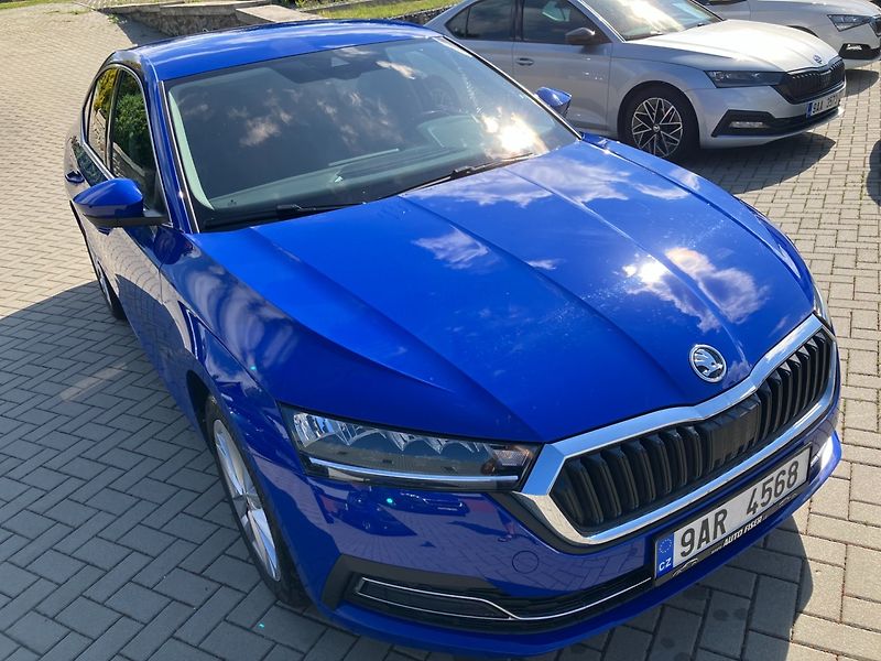 Škoda Octavia (2023) 1.5TSI 110kW MHEV DSG STYLE TZ - fotografie inzerátu