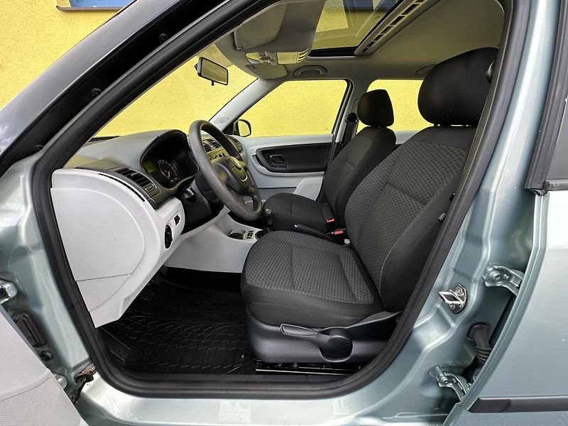 Škoda Fabia (2011) KOMBI 1.2TSI/63kW *KLIMA/TZ*  - fotka 9 z 28