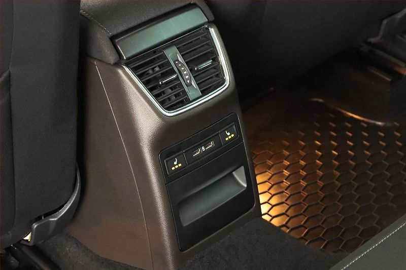 Škoda Octavia (2019) Scout 2.0 TDI, 4X4, Automat - fotka 20 z 21