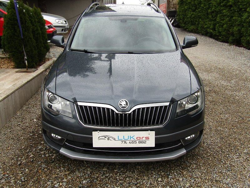 Škoda Superb (2015) 1.6 TDI 77kW  OUTDOOR - fotka 6 z 46