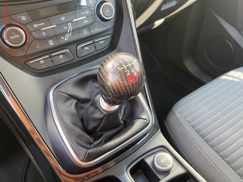 Ford C-MAX (2015) 1.5 EB, Titanium, navi, TZ - fotka 15 z 17