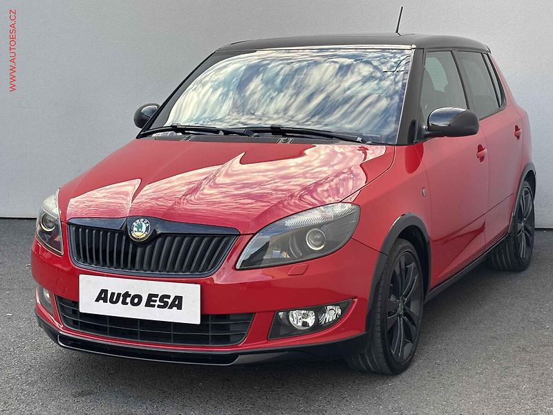 Škoda Fabia (2013) 1.2 TSi, Monte Carlo, šíbr - fotka 3 z 17