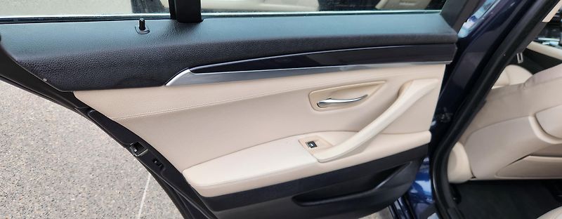 BMW Řada 5 (2015) 530XD*LED*PLNÝ*SERVIS*COMBI* - fotka 27 z 50