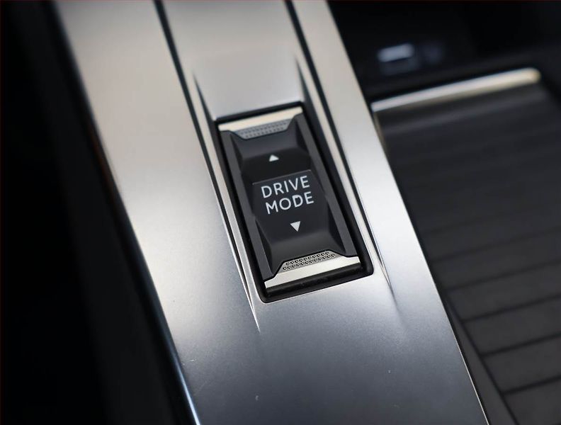 Peugeot 308 (2023) GT 1.2 PureTech - fotka 21 z 25