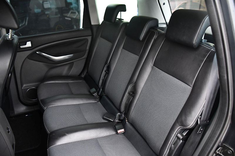 Ford Grand C-MAX 2.0TDCi TITANIUM TAŽNÉ - fotka 20 z 28