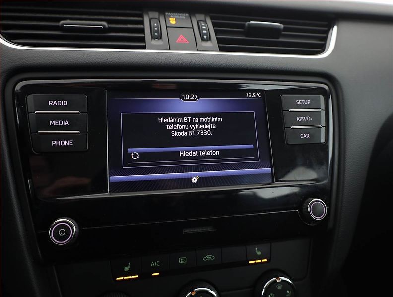 Škoda Octavia (2017) 1.6 TDI, Tempomat - fotka 12 z 16