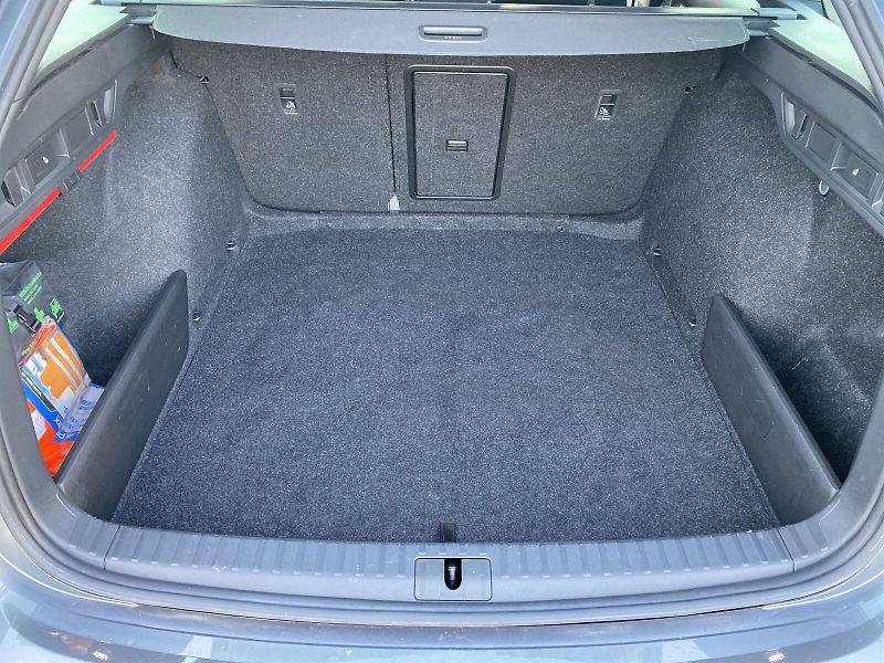 Škoda Octavia (2022) Combi 2.0 TDI 4x4 DSG RS - fotka 30 z 35