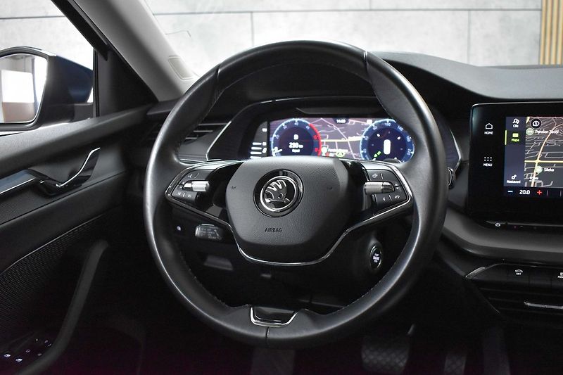 Škoda Octavia 2.0 TDI DSG*ACC*PO ROZVODECH* - fotka 14 z 35