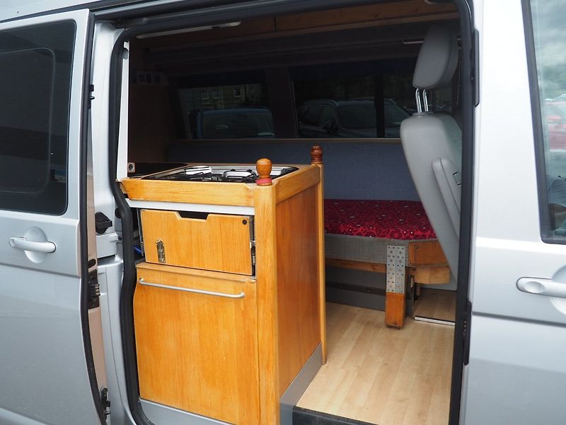 Volkswagen Transporter (2011) 2.0 TDI, 132 kW, Obytné - fotka 12 z 30