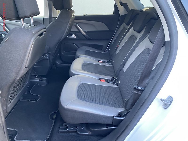 Citroën C4 SpaceTourer (2019) 1.2PT, Shine, AT, kamera - fotka 10 z 17