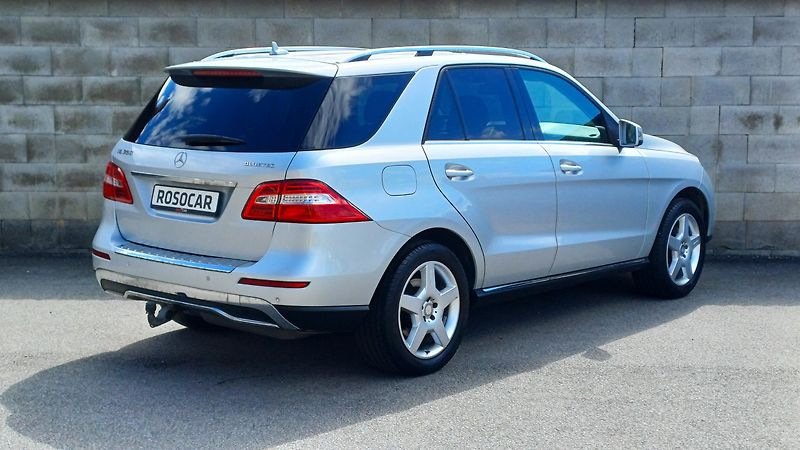 Mercedes-Benz Třídy M ML 350CDI 190kW NEHAV-NELAK-ČR - fotka 5 z 25