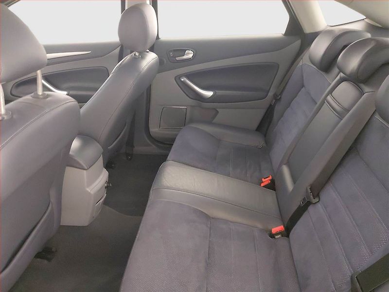 Ford Mondeo (2007) 2.5 Duratec, Park. senzory - fotka 10 z 18