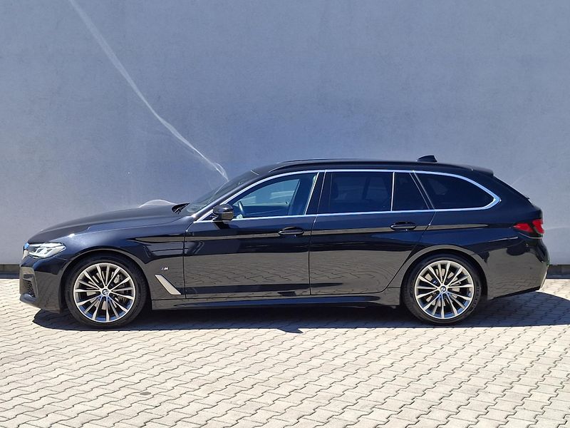 BMW Řada 5 540d xDrive Touring M-Sport - fotka 3 z 16