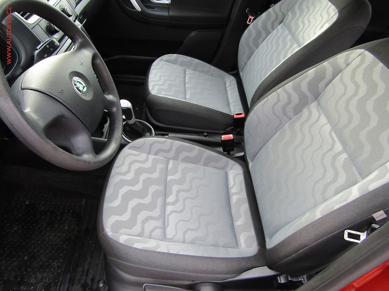 Škoda Fabia (2008) 1.2i, ČR, Ambiente - fotka 9 z 14