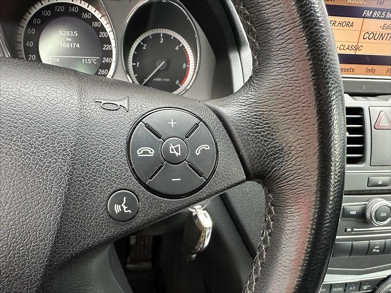 Mercedes-Benz Třídy C 2,2 CDI 100kW-SERVIS-MANUAL! - fotka 22 z 34