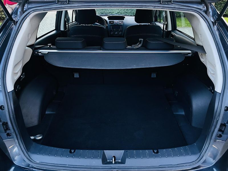 Subaru XV 2.0i 4x4 MANUÁL SERVISKA - fotka 20 z 38