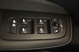 Volvo V60 RECHARGE T6, AWD PLUS DARK ČR - náhled 26