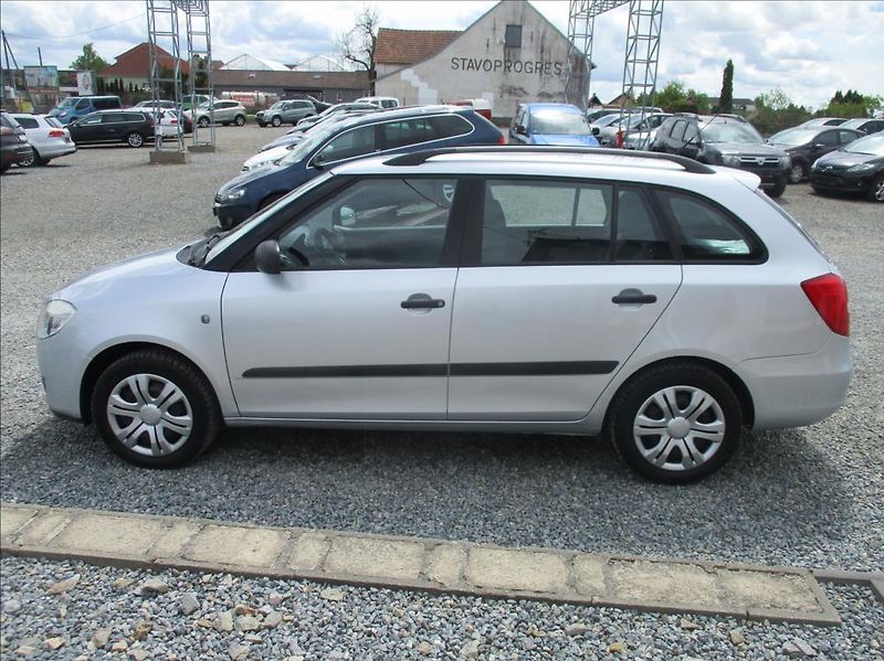 Škoda Fabia 1,2 i, klimatizace, tažné, - fotka 8 z 28