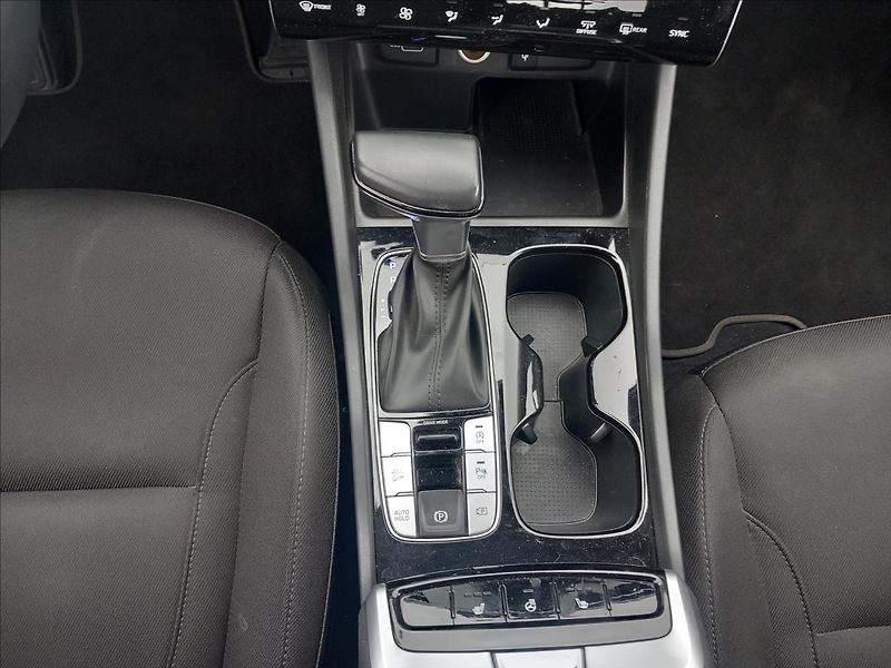 Hyundai Tucson 1,6 T-GDI DCT SMART - fotka 12 z 21