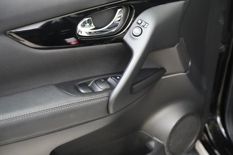 Nissan Qashqai - fotka 13 z 27