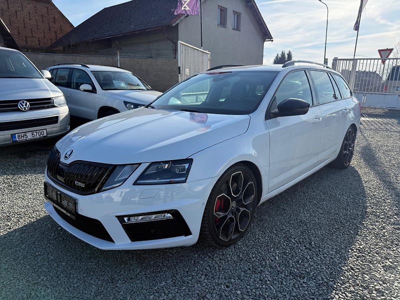 Škoda Octavia 2.0 TSI RS 245 DSG - fotka 3 z 13