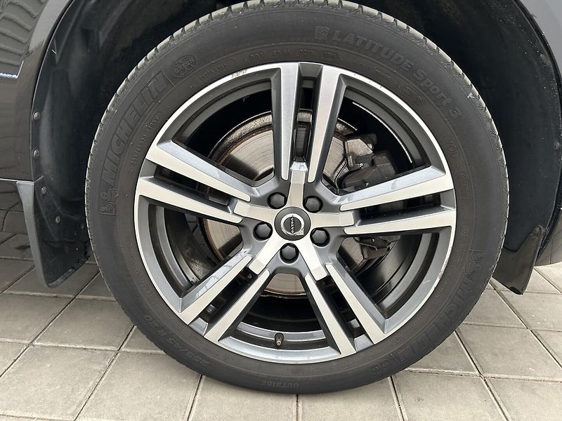 Volvo XC60 2.0 D4 4x4 INSCRIPTION - fotka 9 z 26