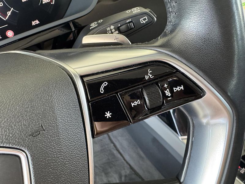Audi e-tron 55 Quattro*300kW*REZERVACE! - fotka 26 z 35