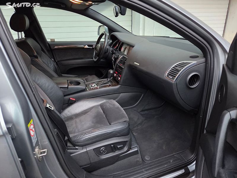 Audi Q7 (2007) 3.0TDI 171Kw ČR 1.maj Taž 3.5t - fotka 13 z 41
