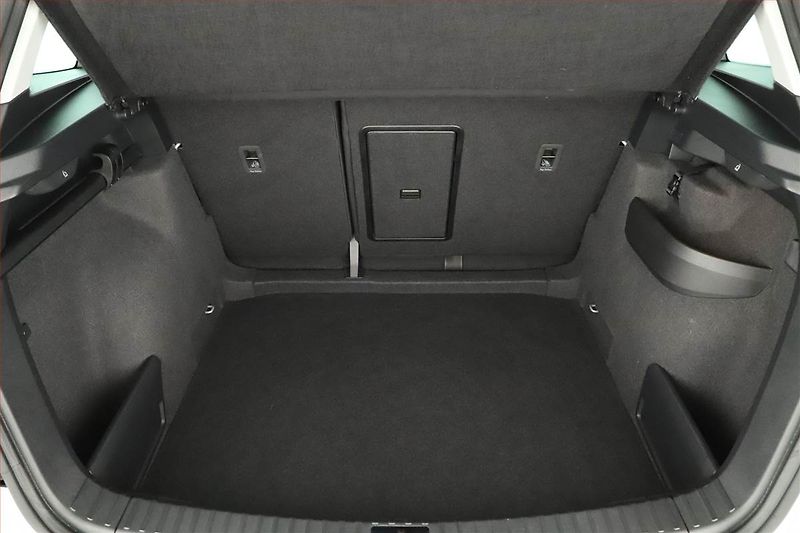 Škoda Karoq (2024) 2.0 TDI, Drive, FullLed - fotka 11 z 16