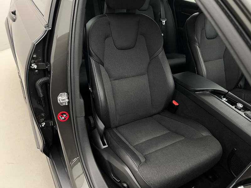 Volvo V90 CC D5 AWD AUT CZ - fotka 17 z 33