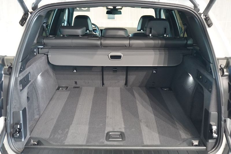 BMW X5 40d xDrive, Vzduch, Tažné, HUD - fotka 15 z 47