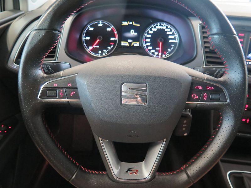 Seat Leon (2015) 2.0TDI FR,klima,navi,servis - fotka 7 z 29