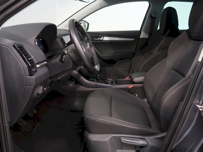 Škoda Karoq (2025) SELECTION 2.0TDI 85KW TAŽNÉ - fotka 13 z 40