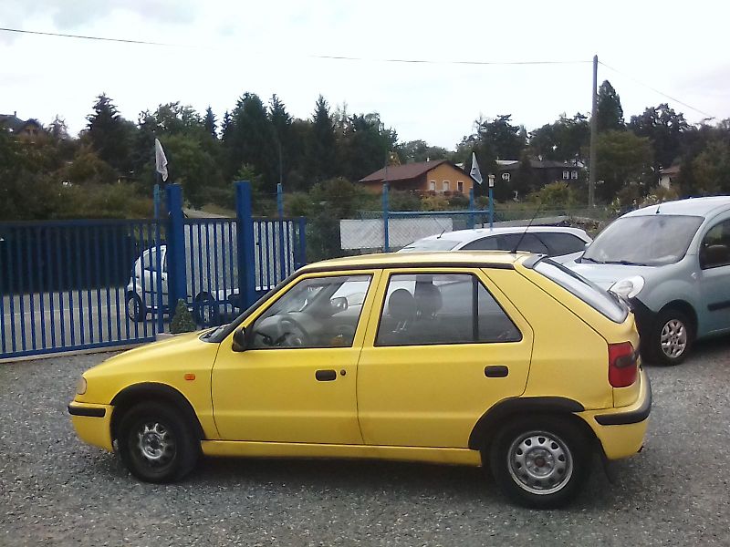 Škoda Felicia (2000) 1.3i / 40KW, jede super - fotka 4 z 42