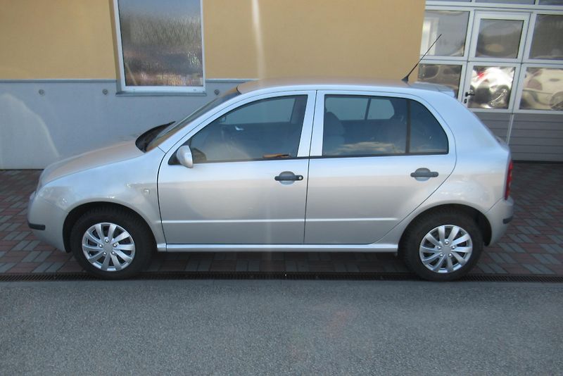 Škoda Fabia 1.9 SDi KLIMA TEMPOMAT - fotka 6 z 19