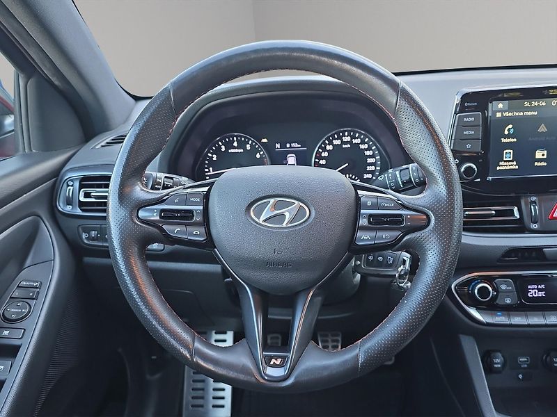 Hyundai i30 (2021) N-line 1.5 T-GDi MHEV 117kw, 1 - fotka 13 z 26