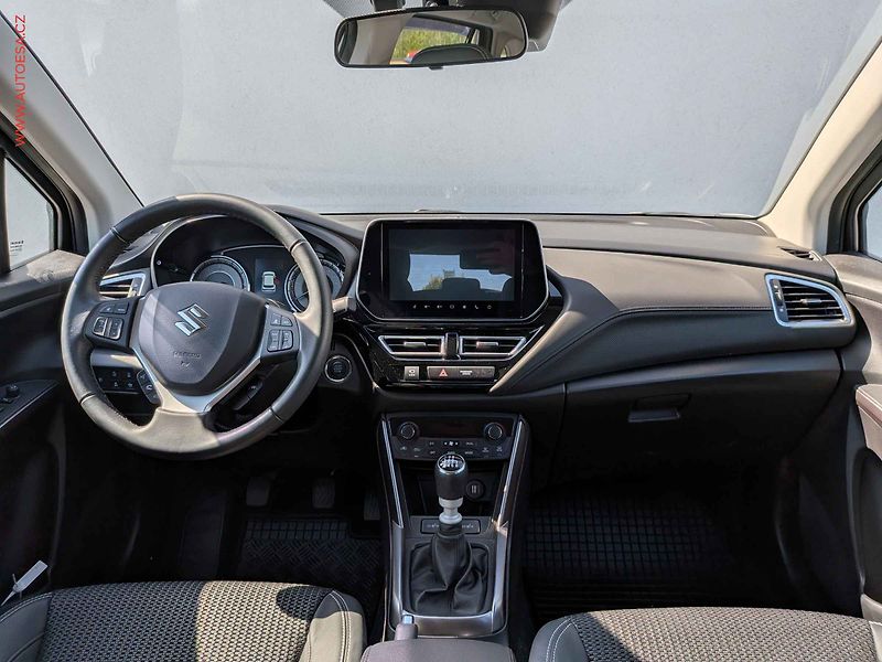 Suzuki S-Cross (2023) 1.4BJet 4x4, 1.maj,ČR - fotka 8 z 17
