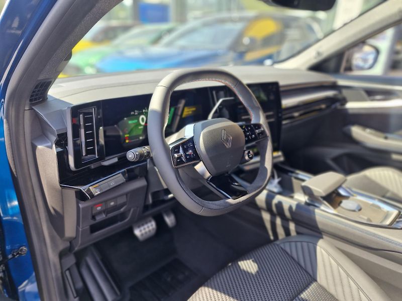 Renault Austral (2026) esprit Alpine full hybrid  - fotka 12 z 13
