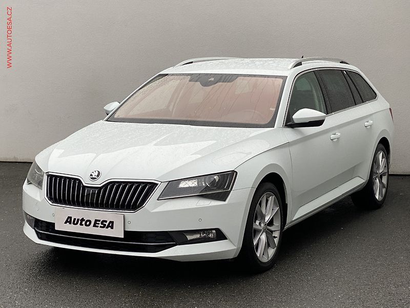 Škoda Superb (2017) 2.0TDi, Style, DSG, TZ, +ALU - fotka 3 z 18