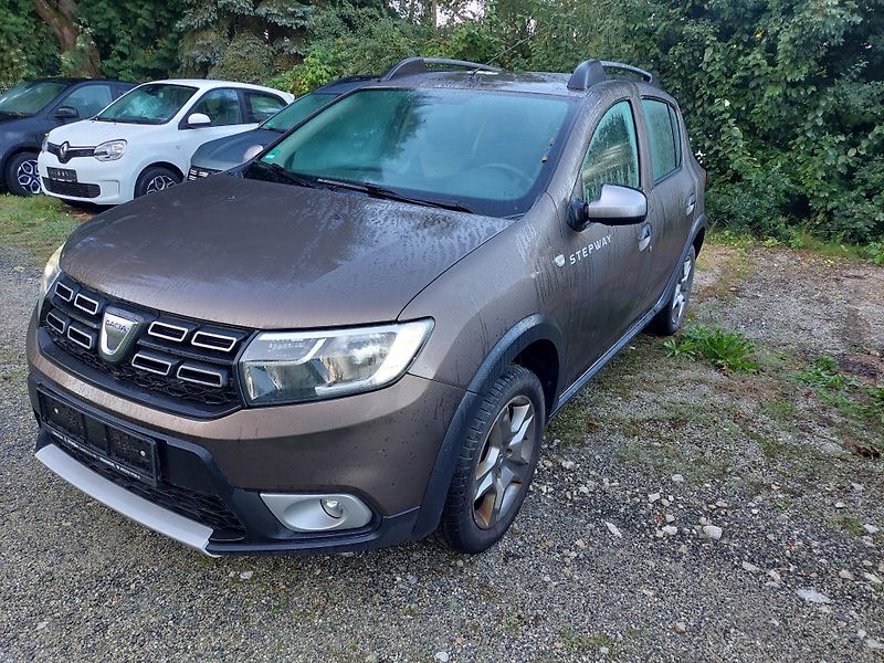 Dacia Sandero (2017) II.Stepway Prestige TCe 90 - fotka 1 z 36