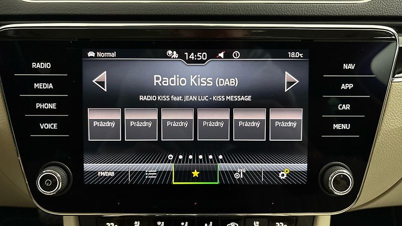 Škoda Superb 2.0 TDI DSG 4x4 L&K - fotka 11 z 31