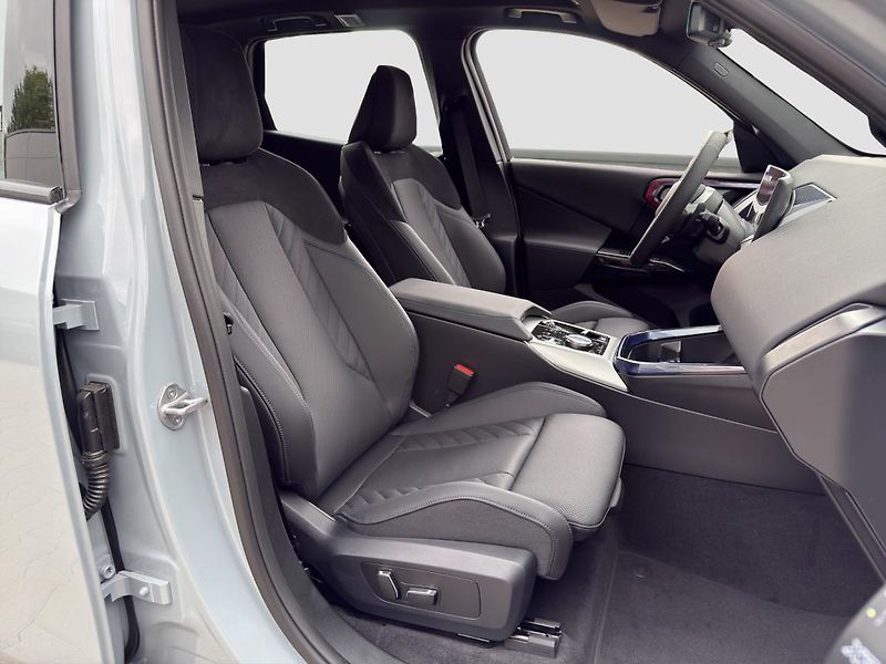 BMW X3 xDrive20d - fotka 12 z 18