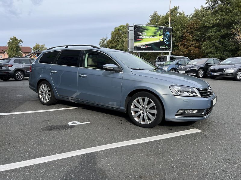 Volkswagen Passat 2.0 TDi 103 kW DSG BIXENON - fotka 5 z 19