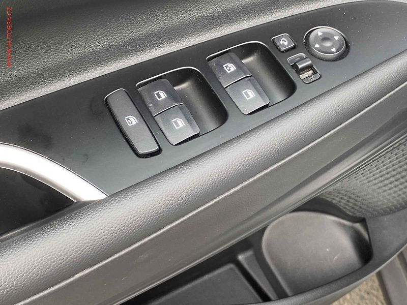 Hyundai Bayon (2024) 1.0 T-GDi, 1.maj,ČR, Smart - fotka 11 z 19