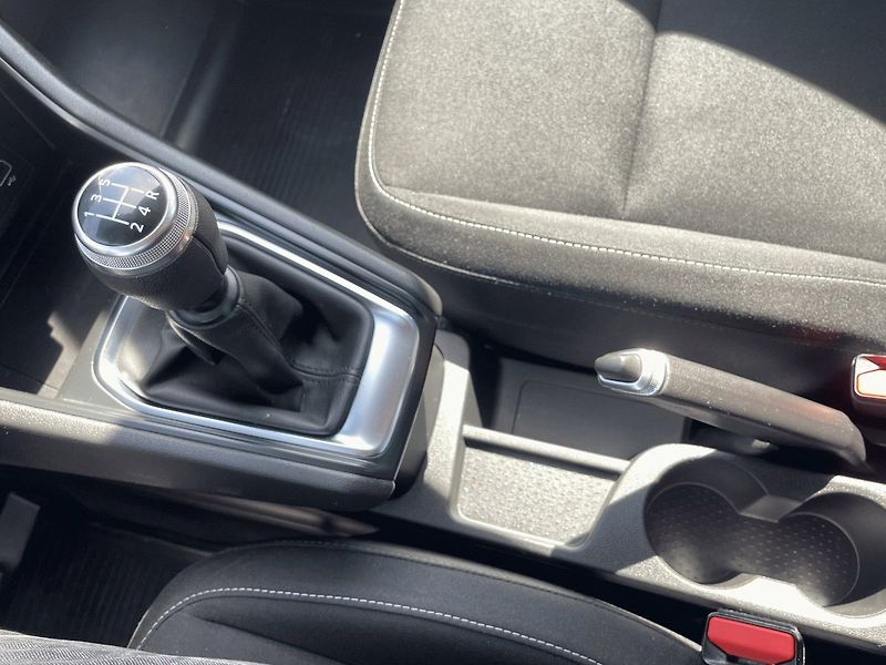 Renault Captur (2020) 1.0 TCe,74kW,LPG - fotka 25 z 38